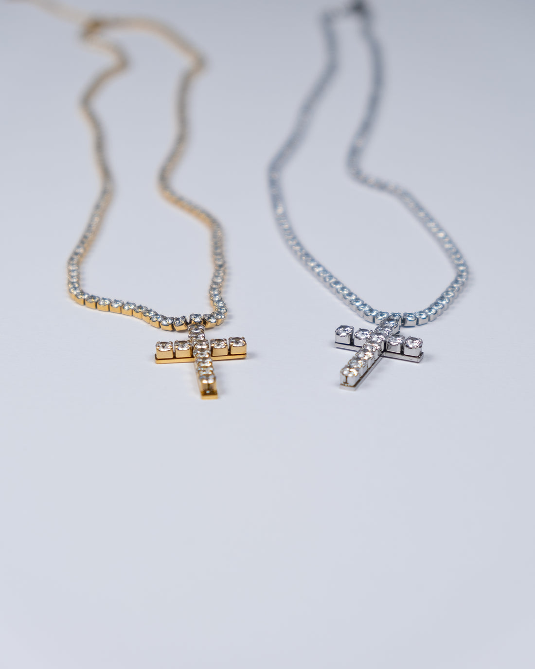 Collana Tennis con croce