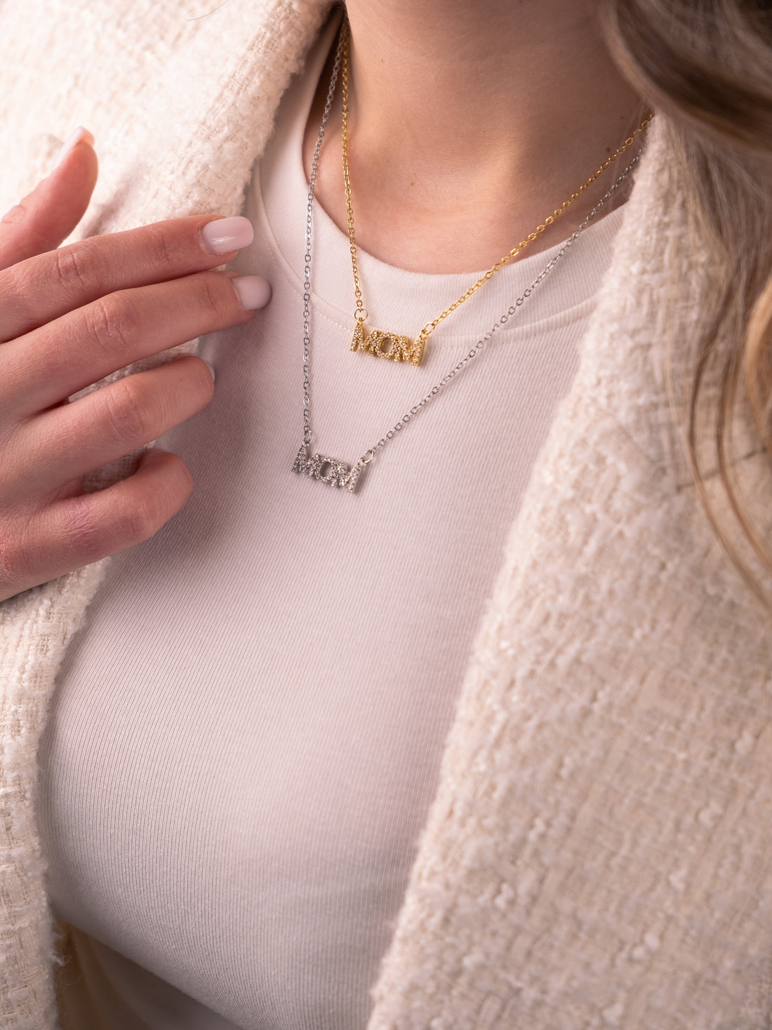 Collana Mom