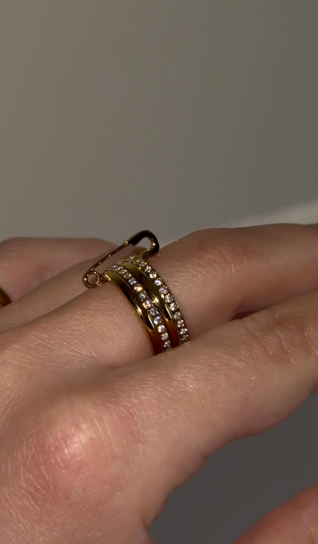 Anello Spilla