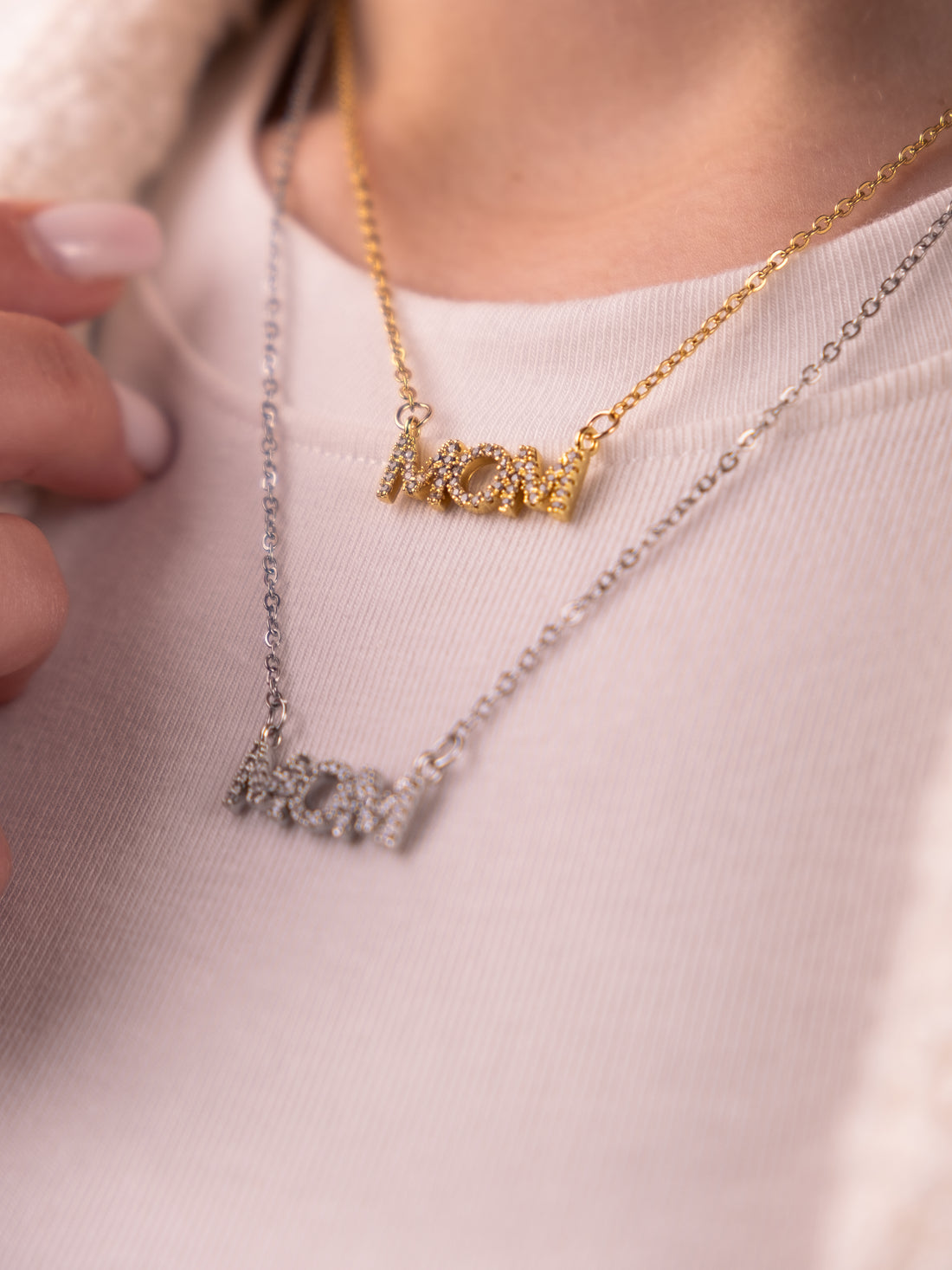 Collana Mom