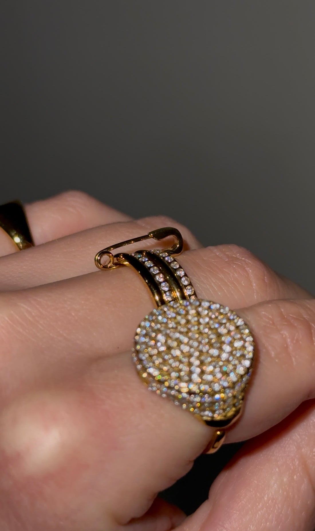 Anello Spilla
